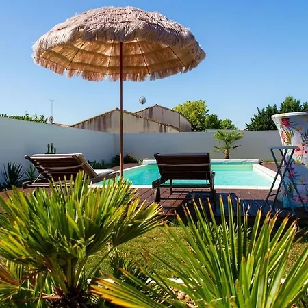 Avec Piscine Chauffee Trois Saint-Sulpice-de-Royan