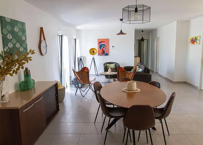 Avec Piscine Chauffée Trois Villa Saint-Sulpice-de-Royan