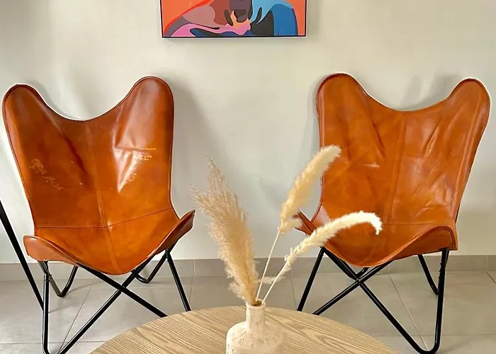 Avec Piscine Chauffée Trois *